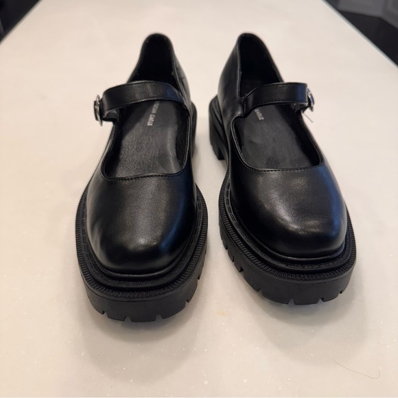 American Eagle Women’s Black Mary Jane’s Chunky Lug Sole Size 6 NEW - Picture 2 of 9